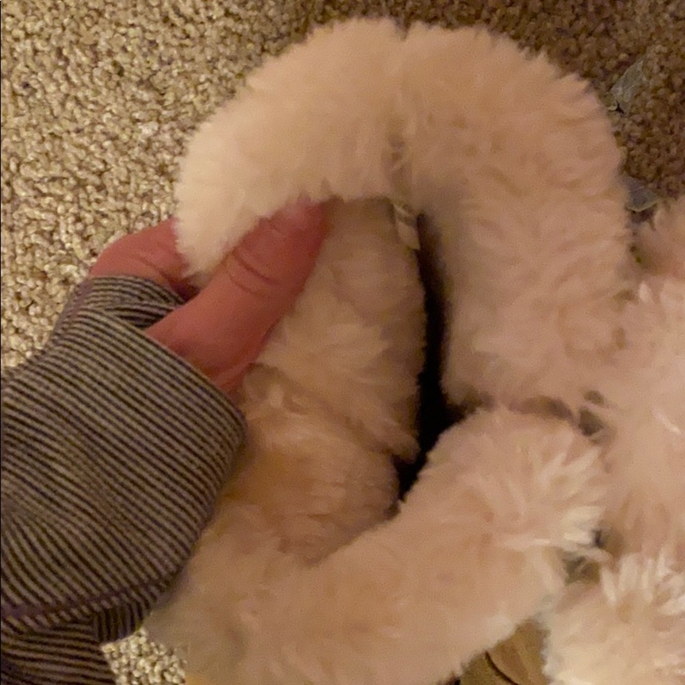 Brown and Cream fuzzy boots - Picture 4 of 6